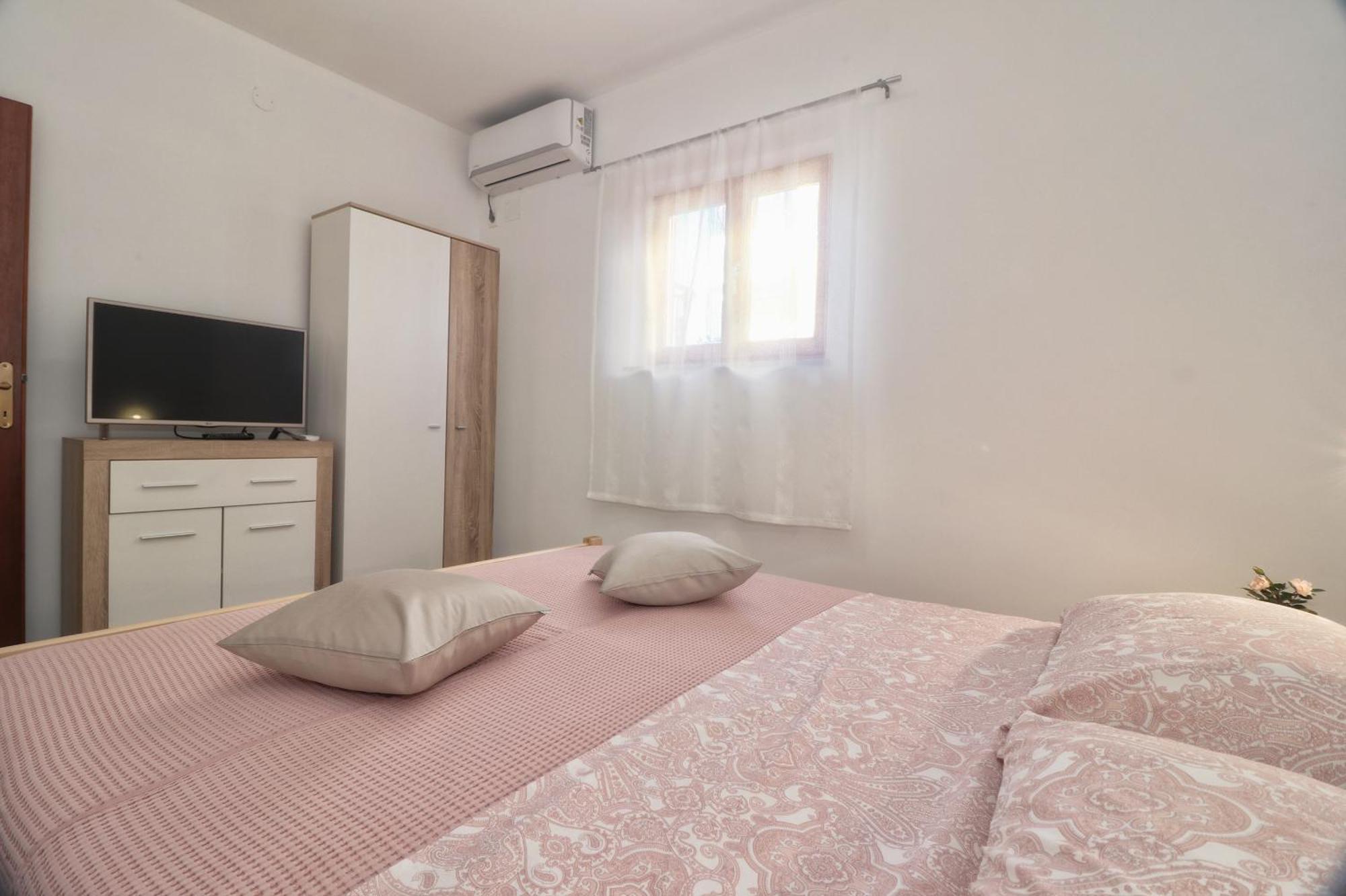 Studio Apartman Edy 3 Pula Bagian luar foto